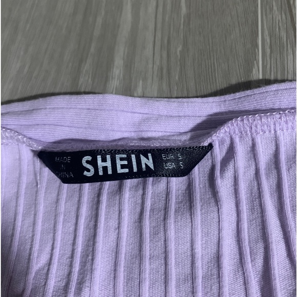 cute lilac purple tee crop top - Picture 4 of 4